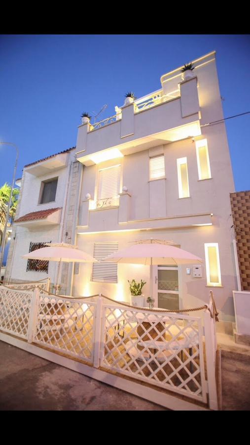 Dimore Di Mare San Pietro Vernotico Exterior foto